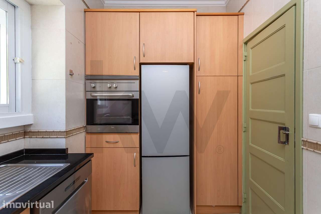 T2 Renovado e Mobilado com Logradouro e Atelier / Escritório — Bairro - Grande imagem: 3/42