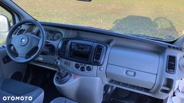 Opel Vivaro L2H1 2.9t - 10