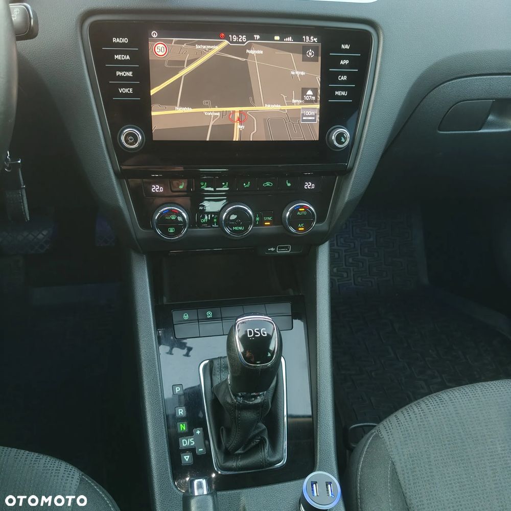 Skoda Octavia 1.5 TSI ACT Style DSG - 24