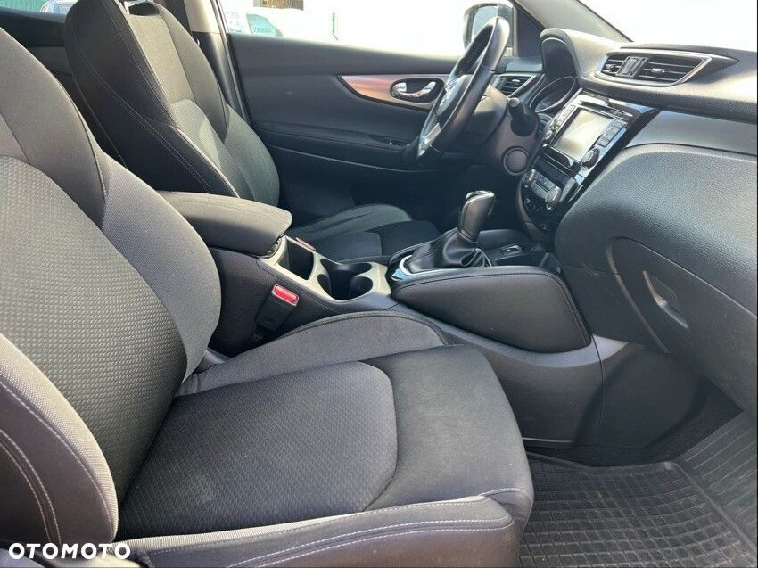 Nissan Qashqai 1.2 DIG-T N-Connecta Xtronic EU6 - 28