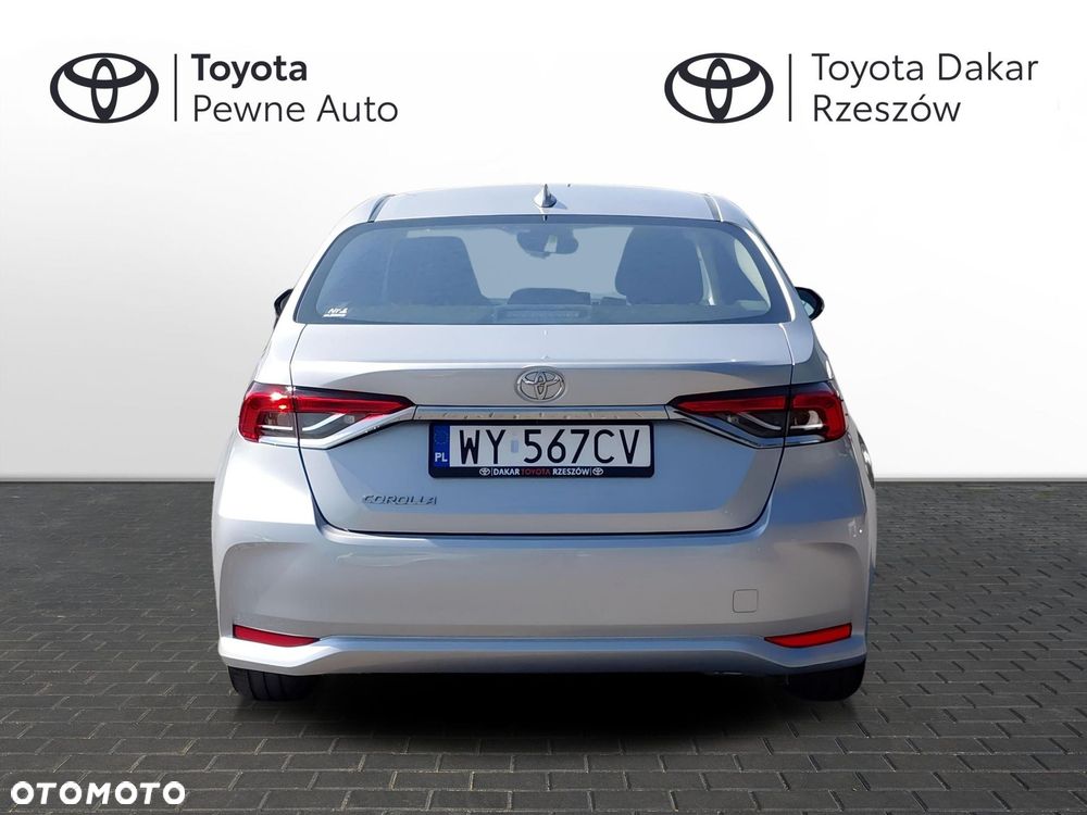 Toyota Corolla - 4