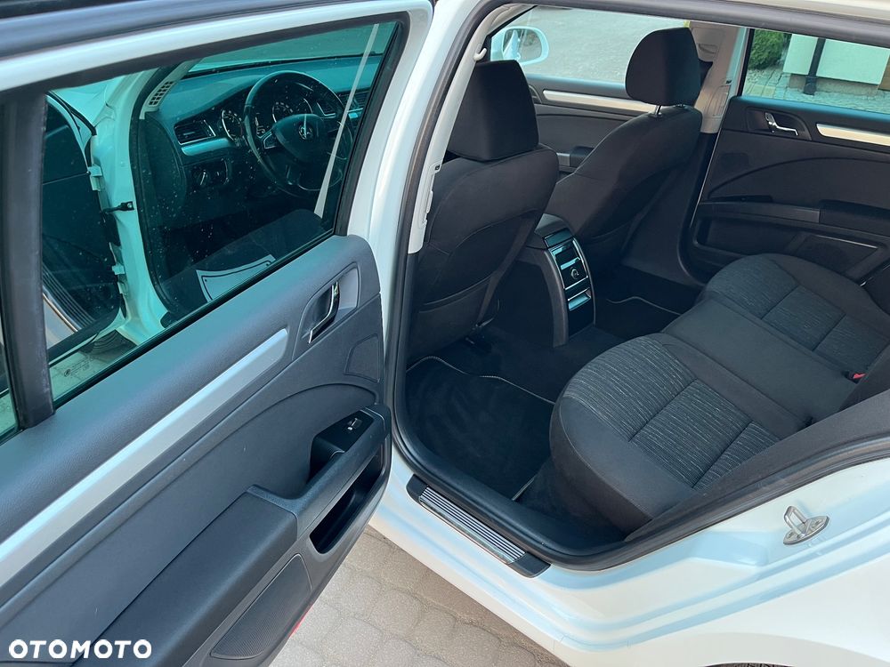 Skoda Superb - 32