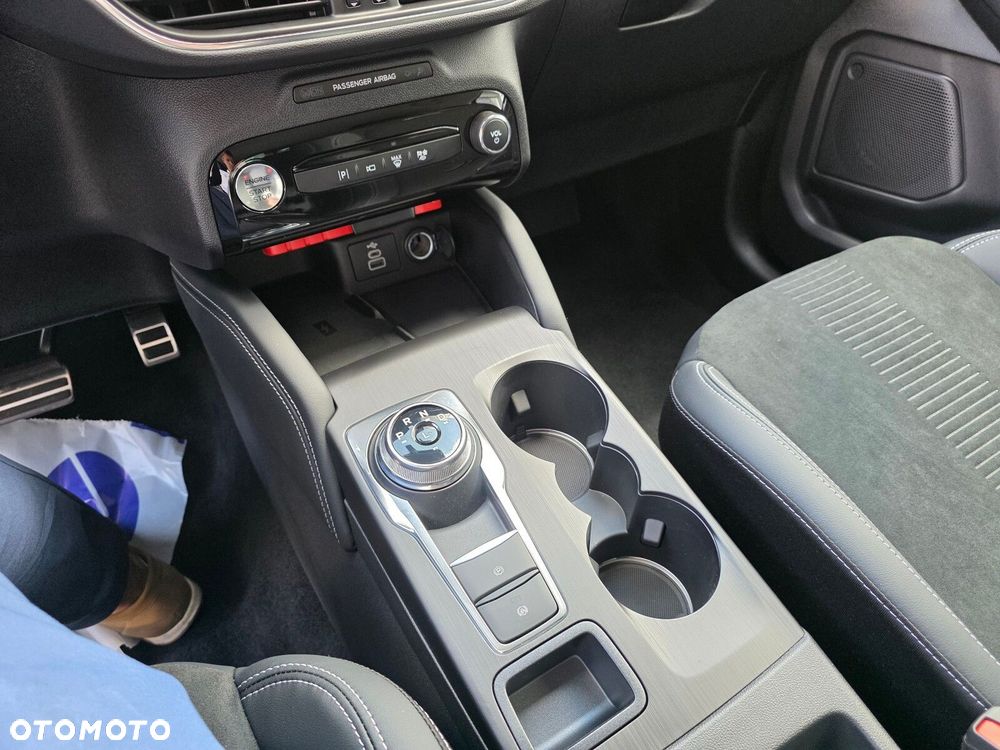 Ford Kuga - 26
