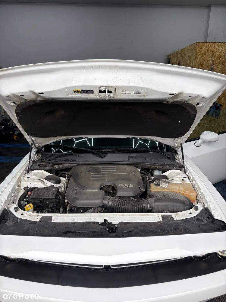 Dodge Challenger Automatik SXT Plus - 9