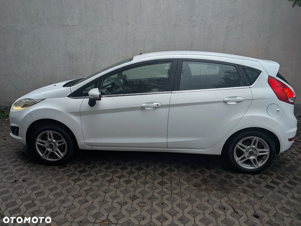 Ford Fiesta - 15