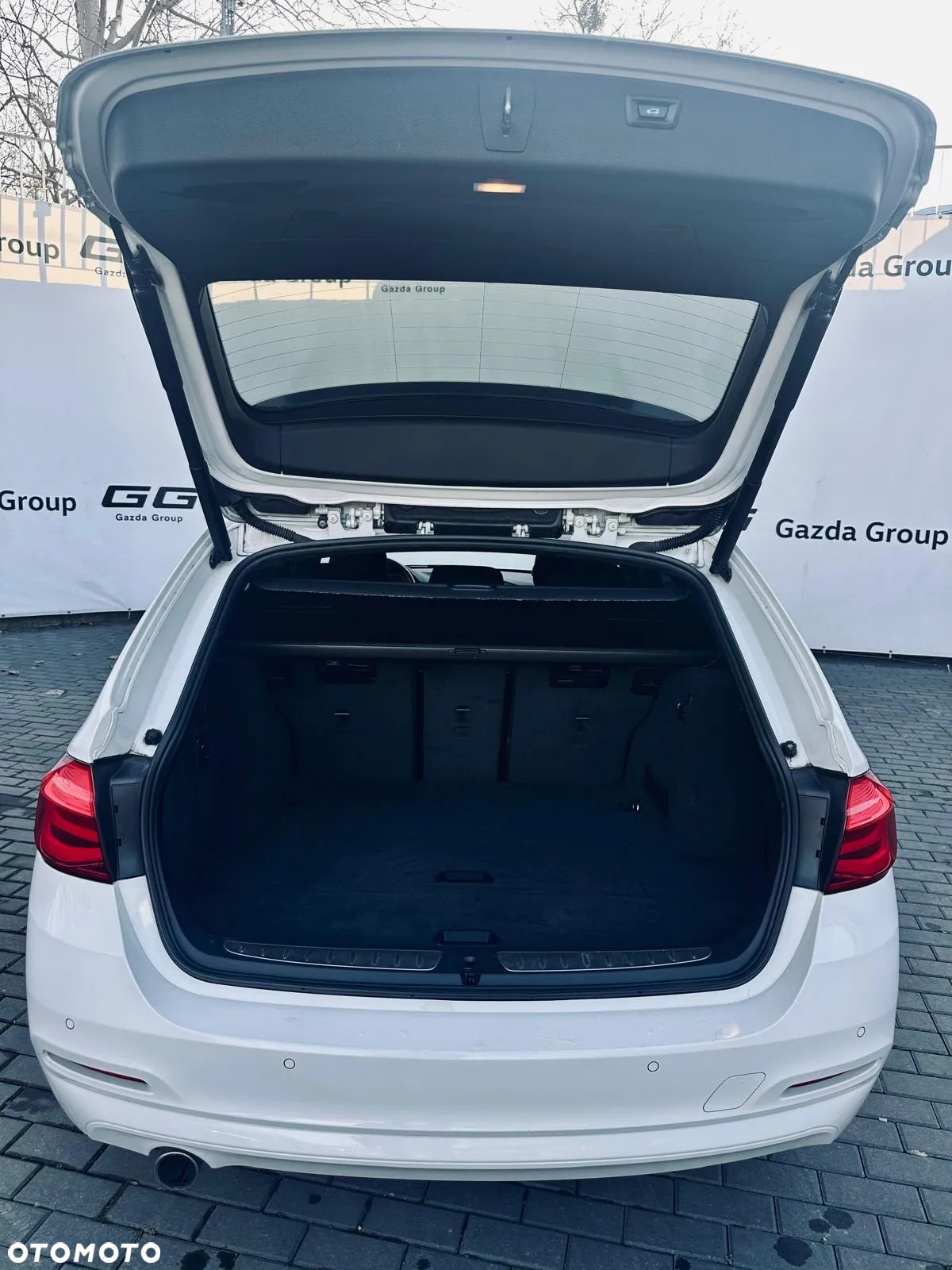 BMW Seria 3 316d Sport Line - 11