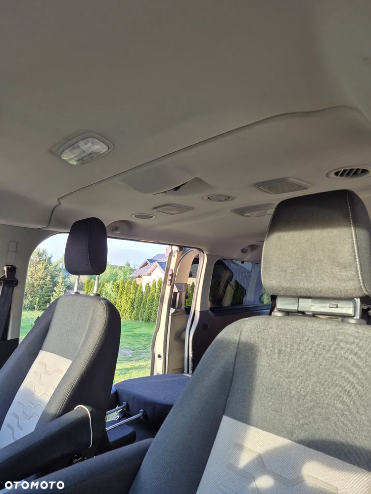 Ford Tourneo Custom 2.0 EcoBlue L2 Titanium - 9