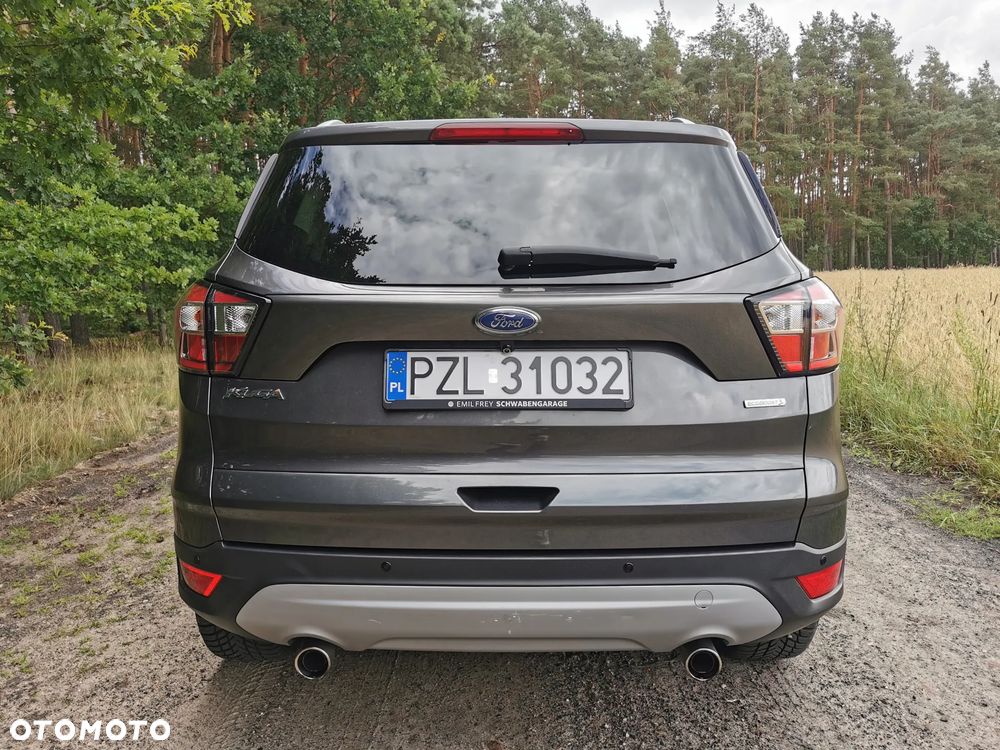 Ford Kuga 1.5 EcoBoost 2x4 Titanium - 5