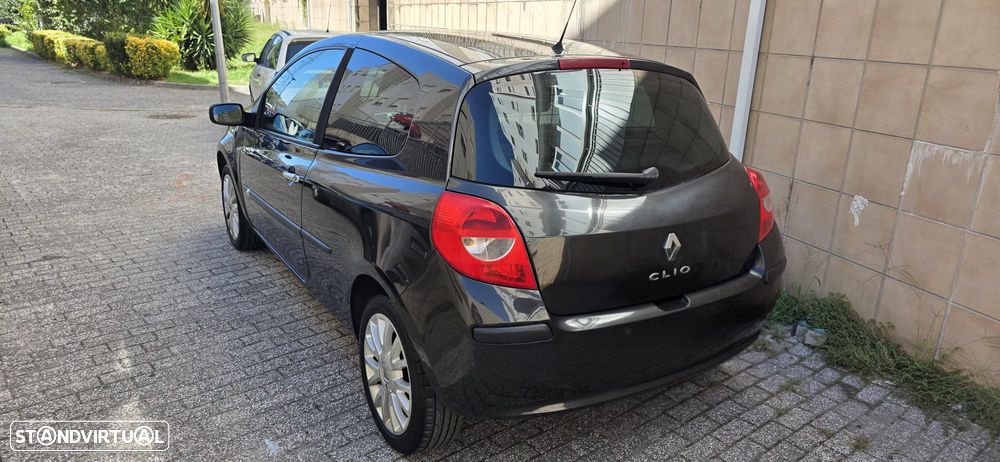 Renault Clio 1.5 dCi Dynamique S - 5