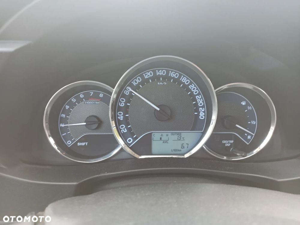 Toyota Corolla 1.6 Premium - 27