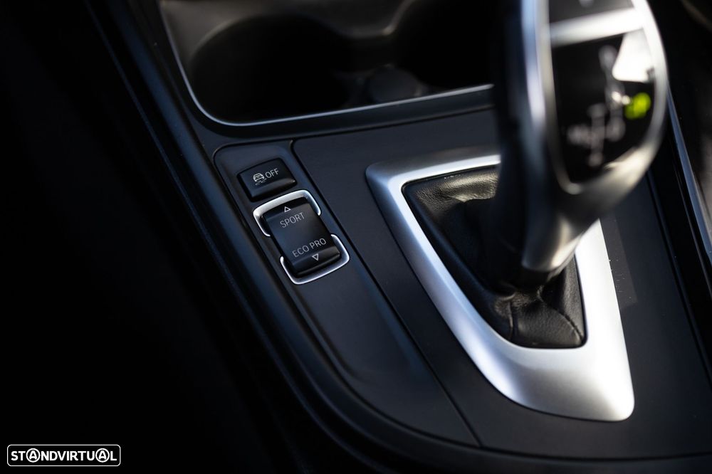 BMW 420 Gran Coupé d Aut. Sport Line - 28