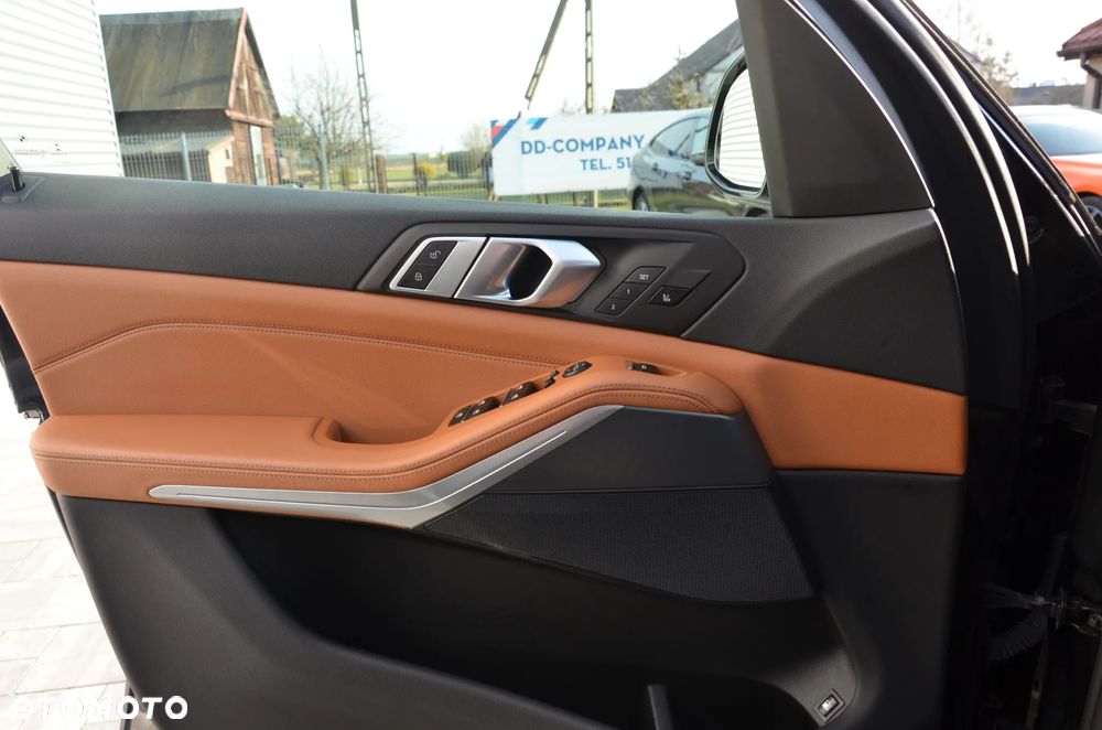 BMW X5 xDrive45e - 26