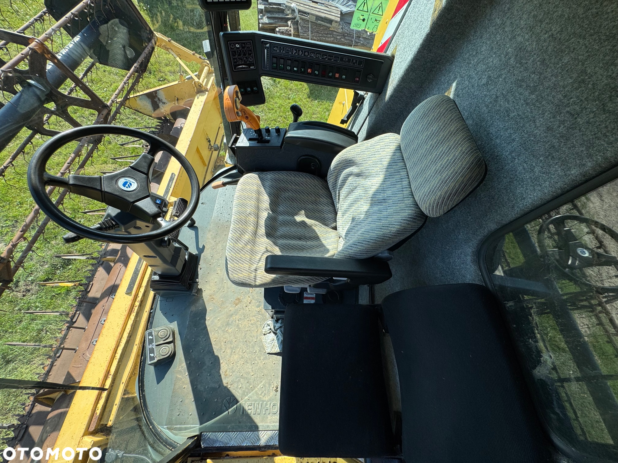 New Holland TX 65 Plus Super Stan Kombajn Zbożowy - 10