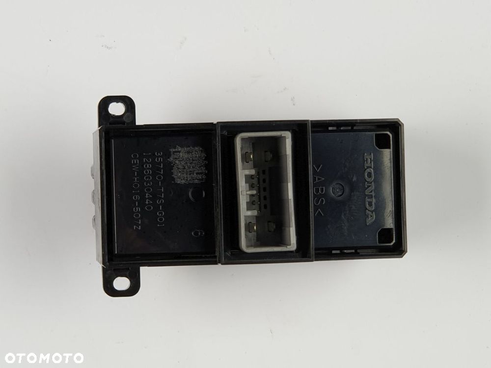 HONDA HR-V 15-18r Panel Sterowania Szyb Prawy Tył - 3