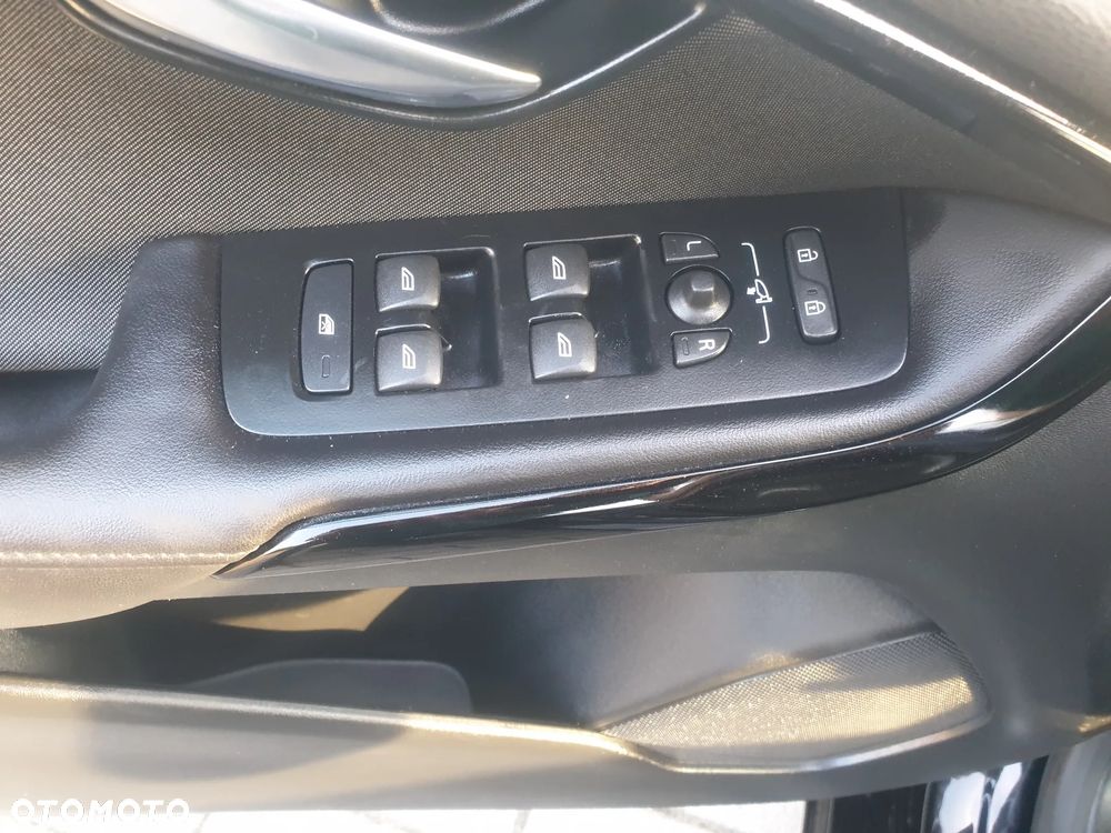 Volvo V40 T3 Drive-E Kinetic - 21