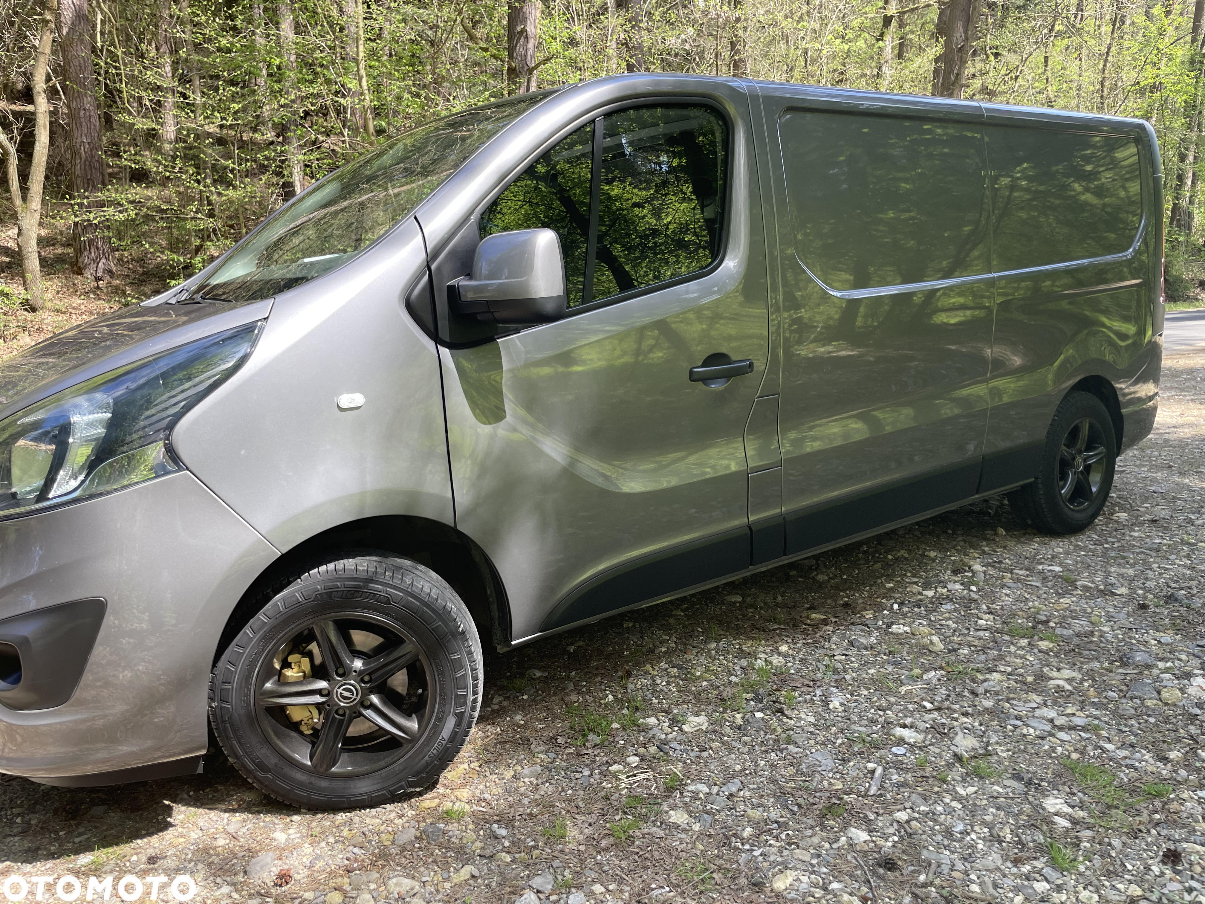 Opel Vivaro - 8