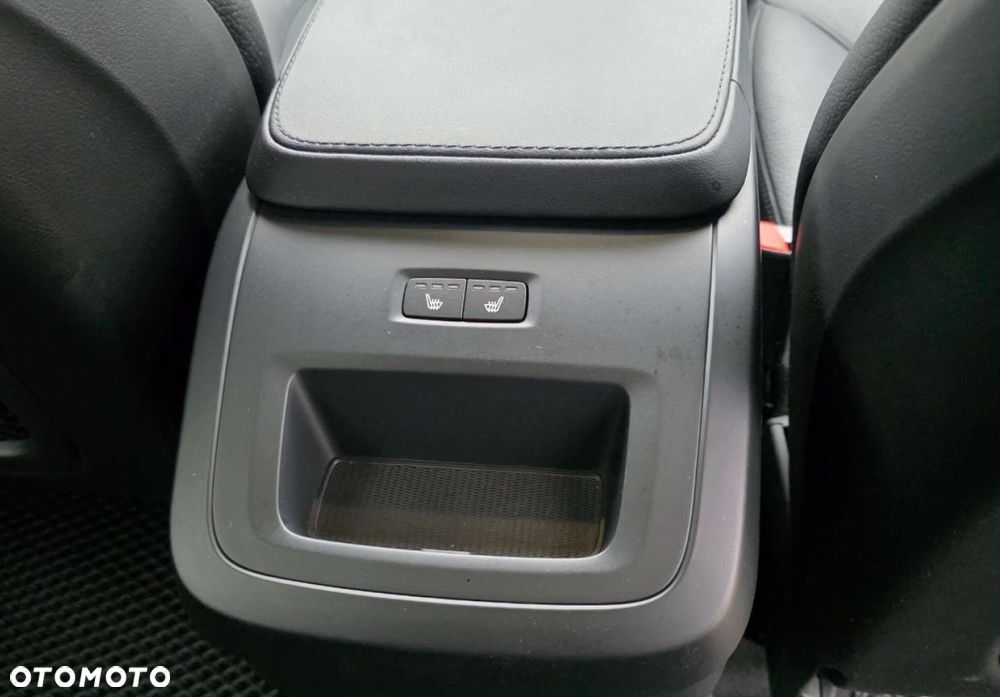 Volvo XC 90 - 29