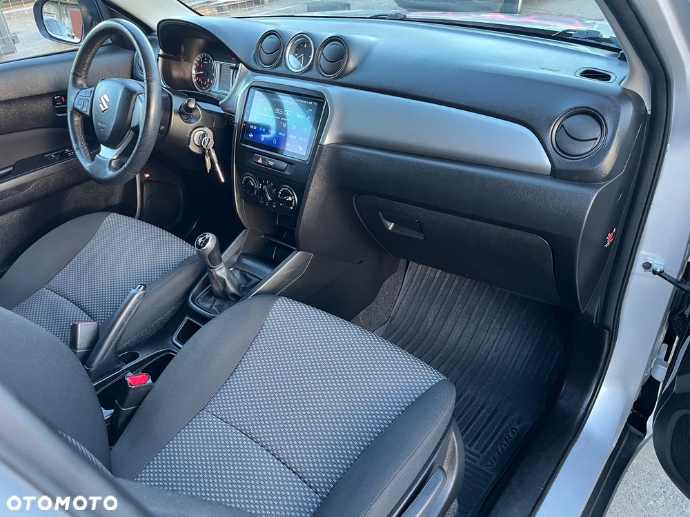 Suzuki Vitara 1.6 Premium 2WD - 12
