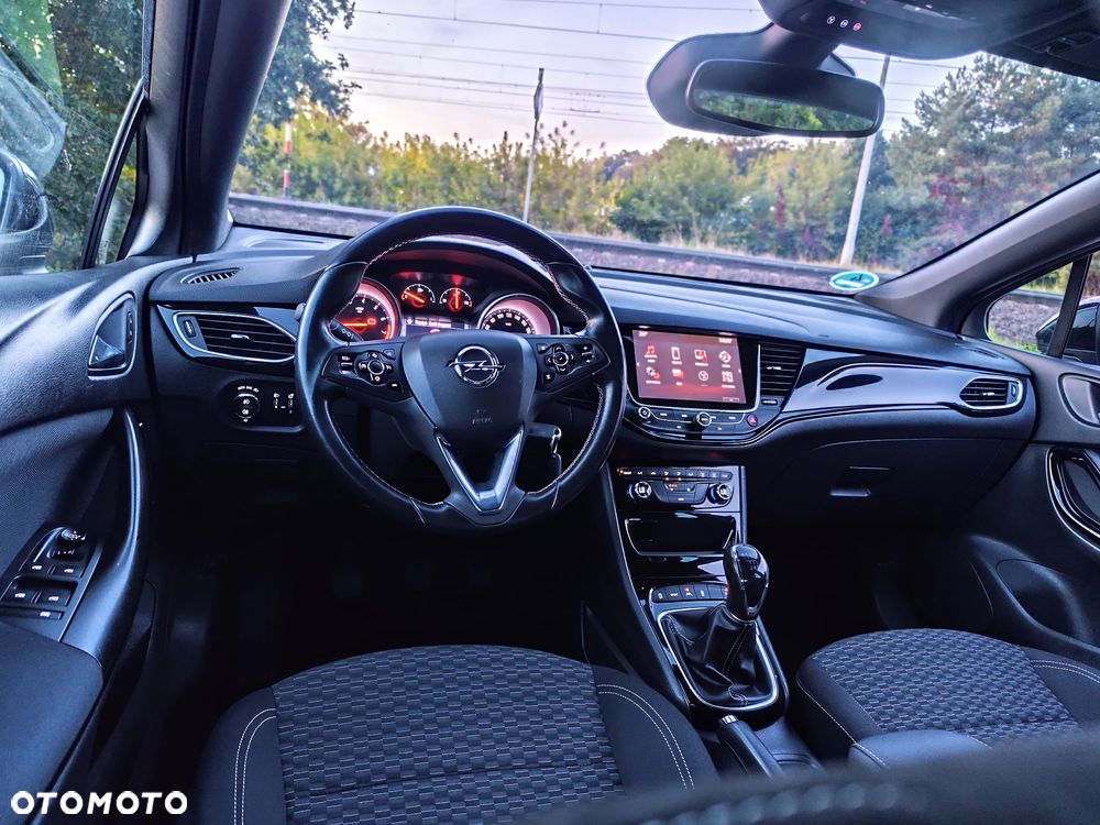 Opel Astra 1.4 Turbo Start/Stop Dynamic - 25