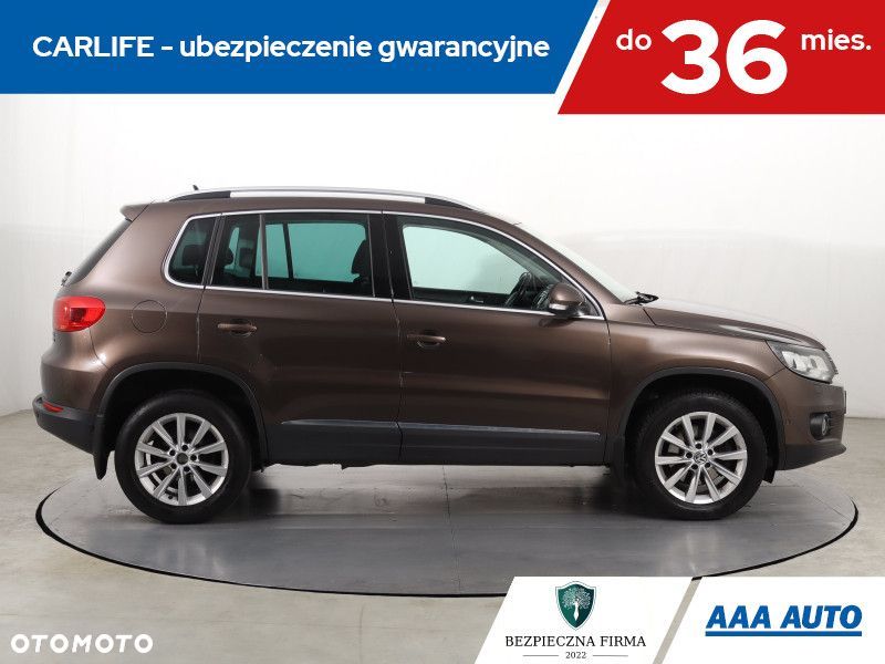 Volkswagen Tiguan - 8