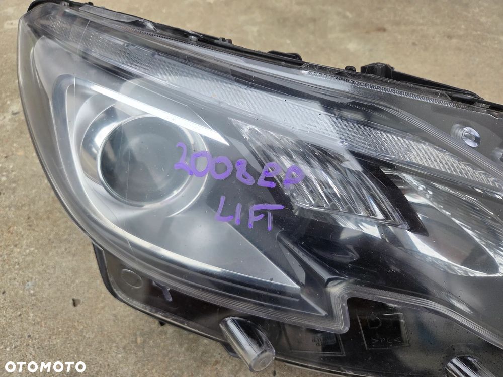 Lampa przednia prawa Peugeot 2008 I LIFT   9814739580 - 5