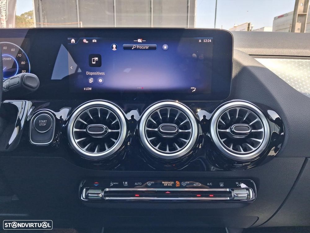 Mercedes-Benz EQA 250+ Progressive - 19