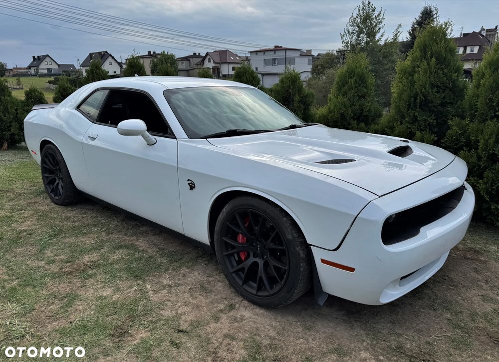 Dodge Challenger - 38
