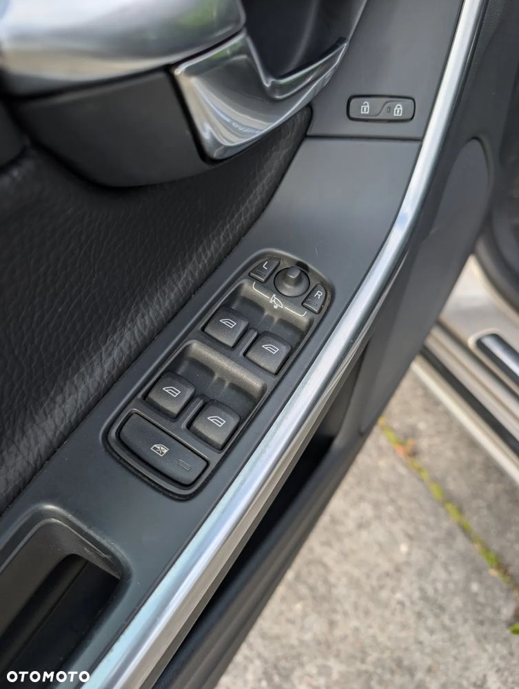 Volvo S60 T6 AWD Momentum - 16