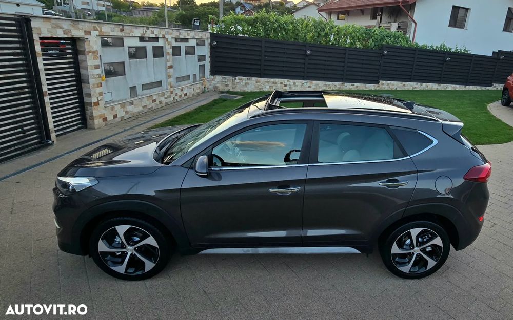 Hyundai Tucson 2.0 CRDI 4WD 6AT Luxury Pack+ - 36