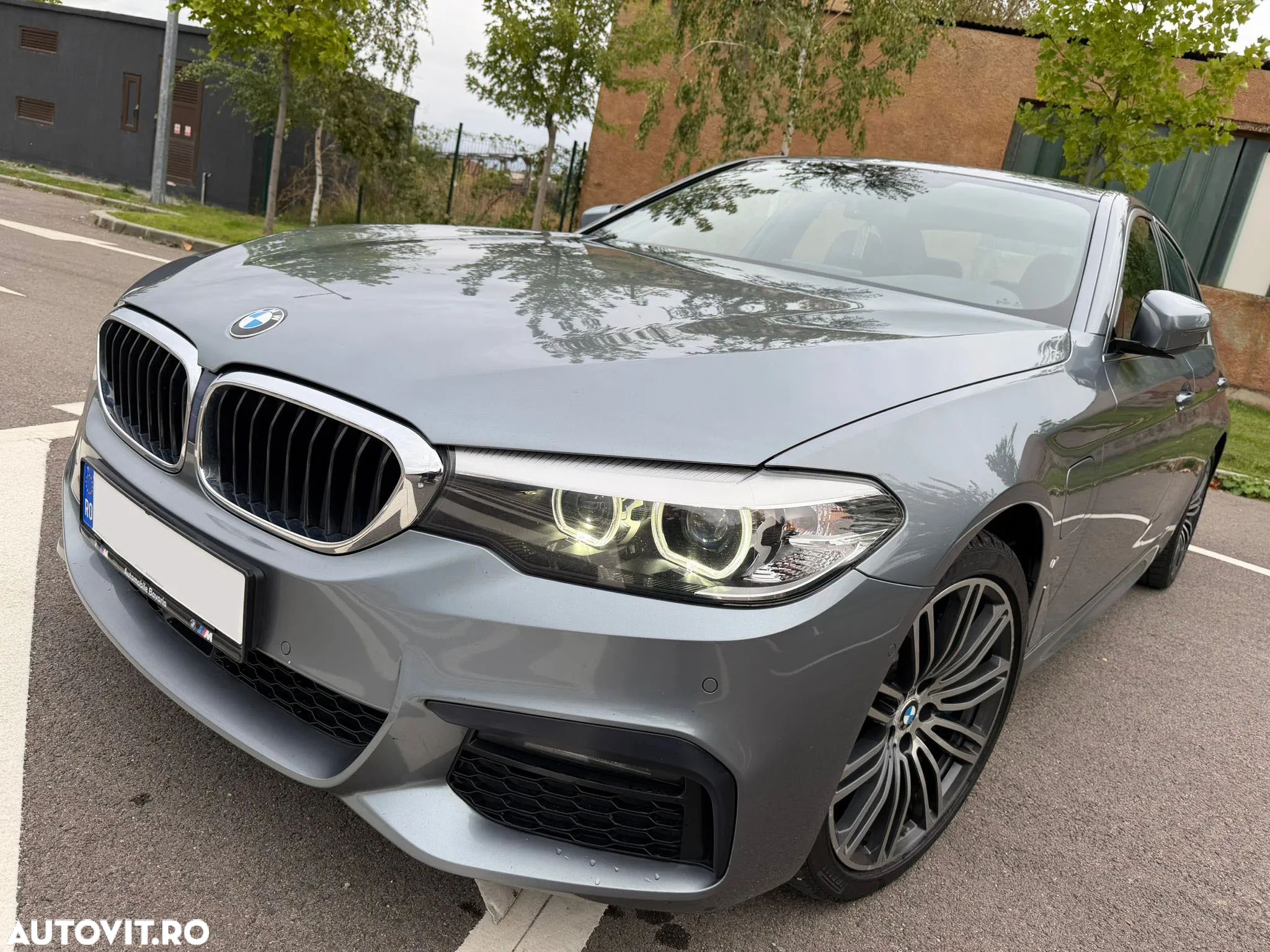 BMW Seria 5 ver-530e-at-phev - 1