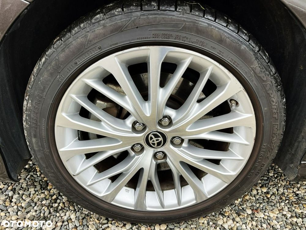 Toyota Camry 2.5 Hybrid Executive CVT - 38