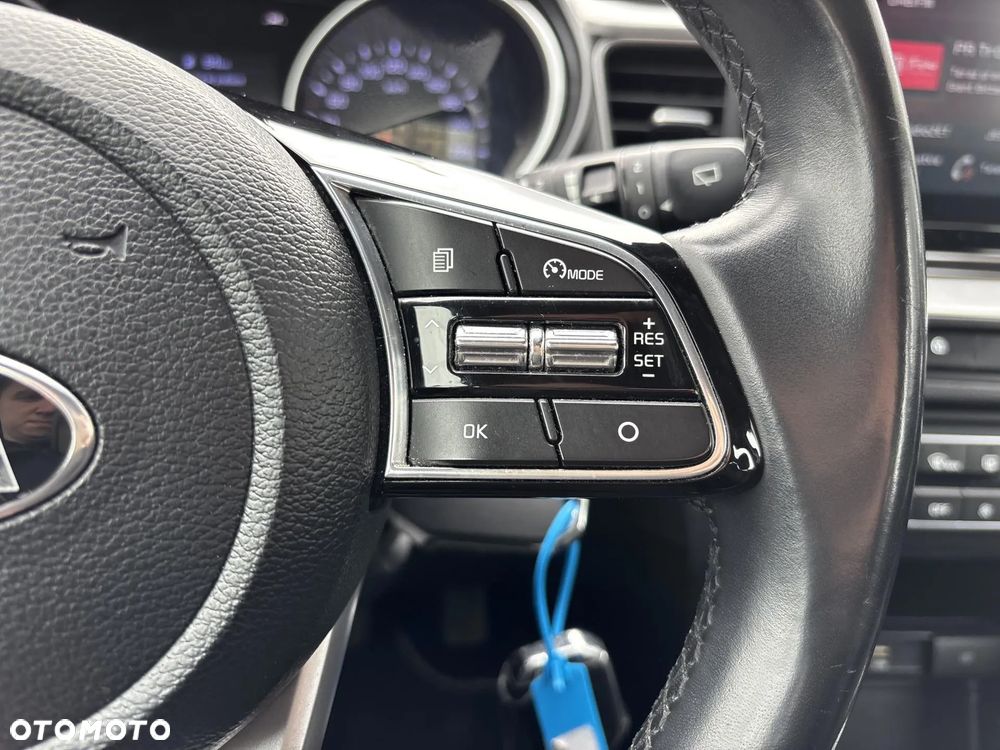 Kia Ceed 1.6 CRDi SCR M - 21