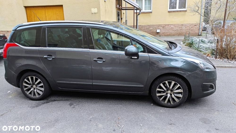 Peugeot 5008 1.6 THP Allure 7os - 3