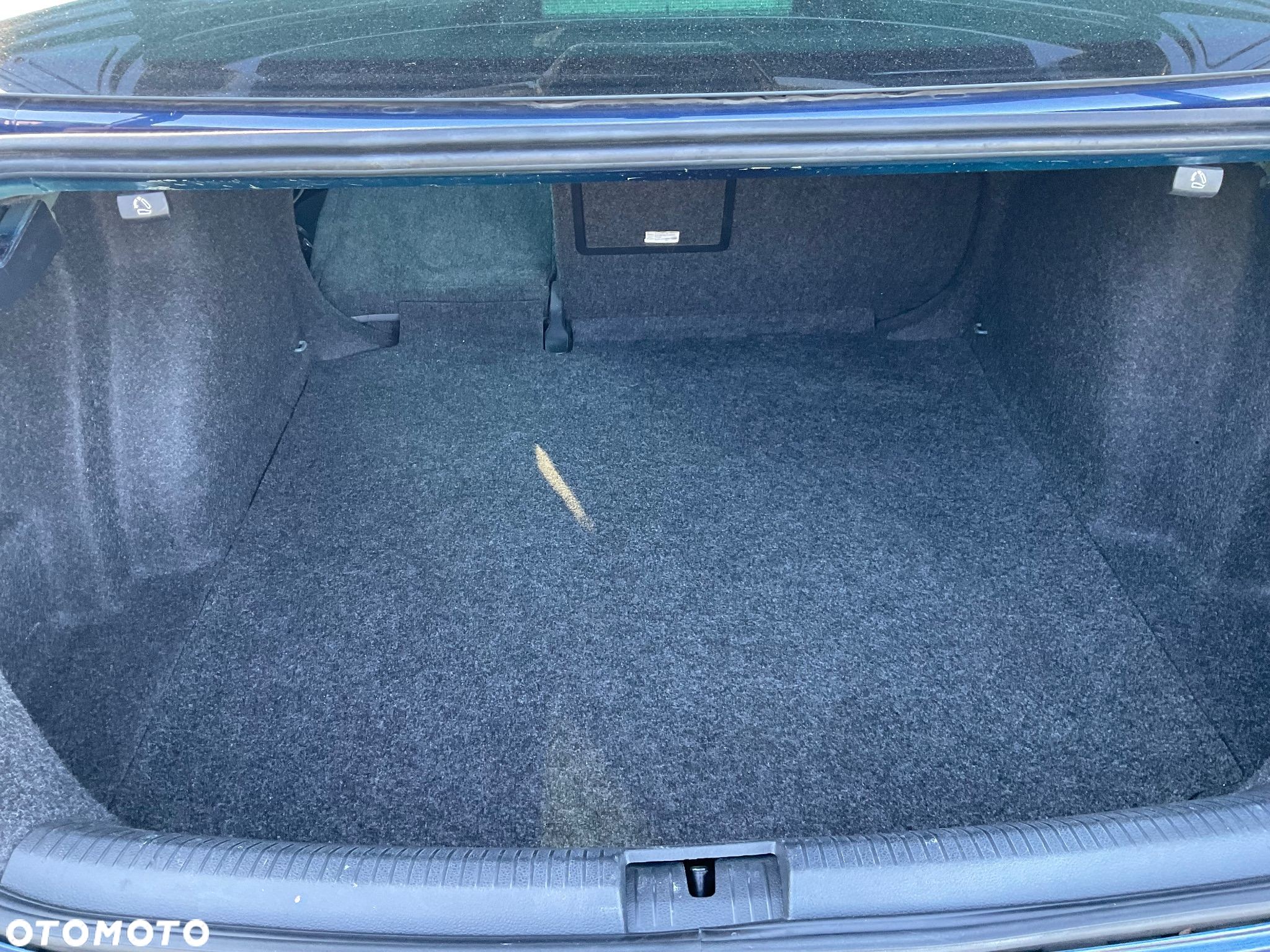 Volkswagen Jetta 2.0 TDI Life - 38