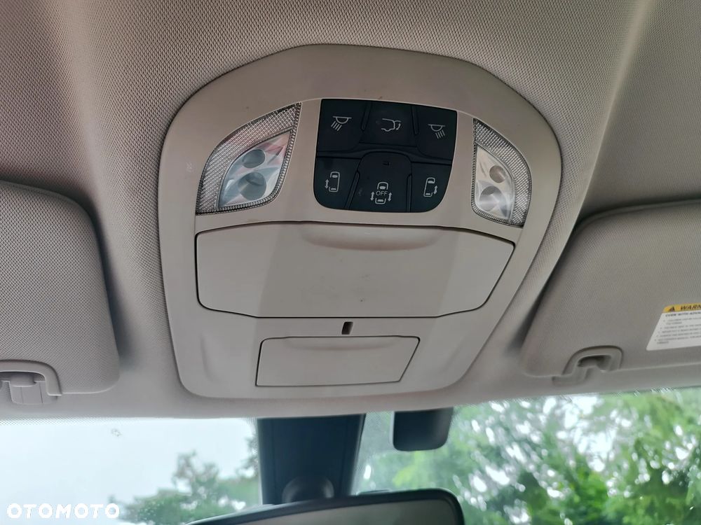 Chrysler Pacifica - 14