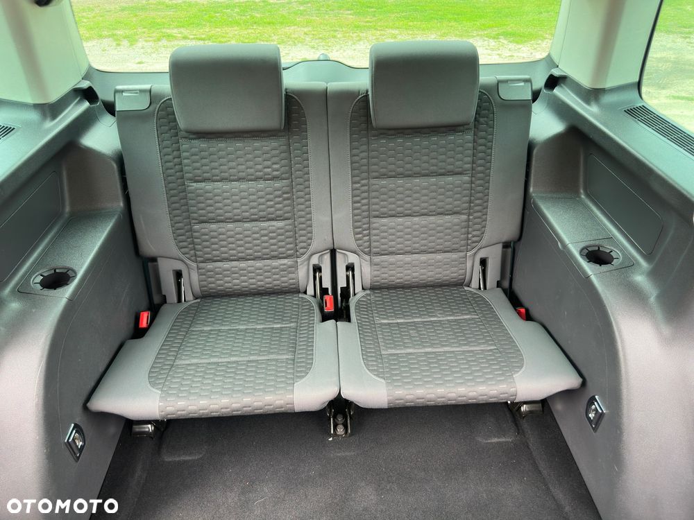 Volkswagen Touran 1.6 Trendline - 26