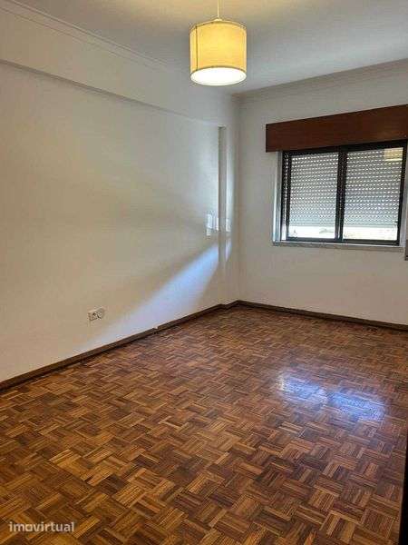 T2 para Arrendamento – Torre de Cima e Capelas, Vila Franca de Xira - Grande imagem: 2/8