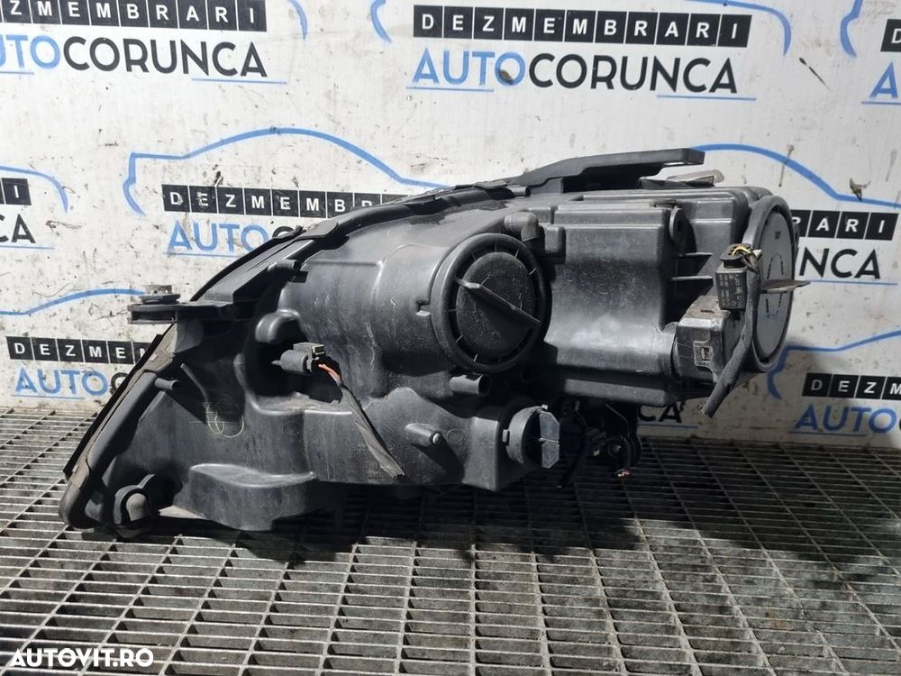 Far Dreapta Mercedes ML W164 Facelift 2008 - 2011 SUV 4 Usi (1349) Cu lupă - 2