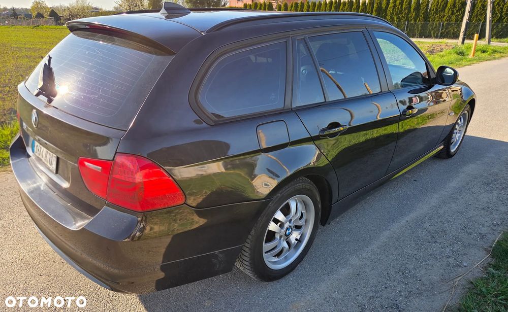 BMW Seria 3 316d - 13