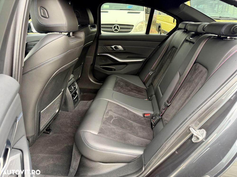 BMW Seria 3 330e Aut. M Sport - 12