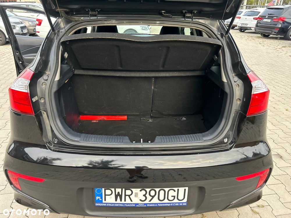 Kia Rio 1.2 L - 22