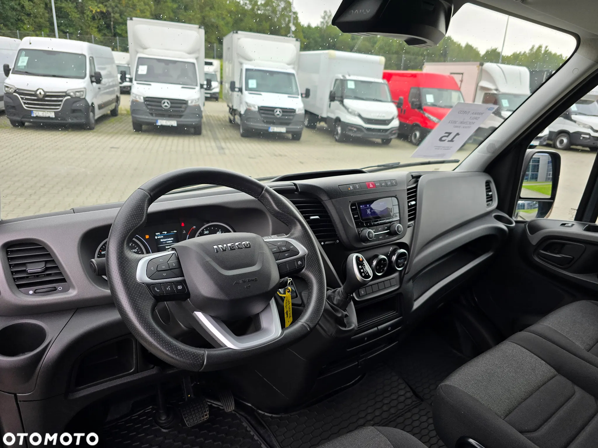 Iveco DAILY 35S18 BRYGADÓWKA - 11