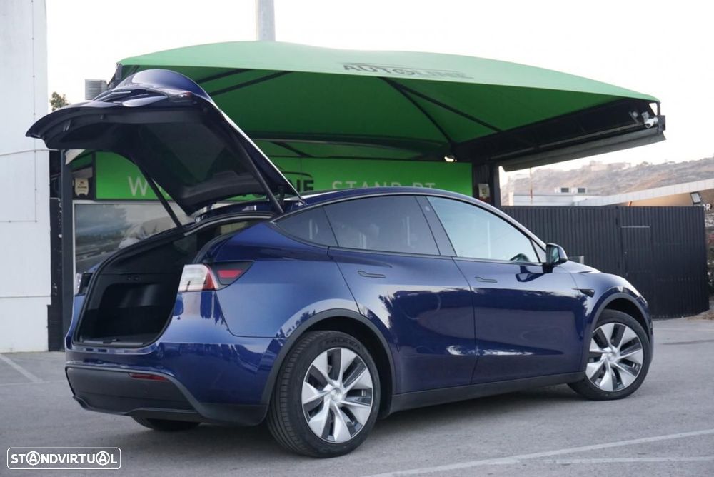 Tesla Model Y Long Range Dual Motor AWD - 21