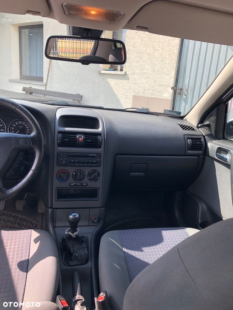 Opel Astra 1.6 GL / Club - 8