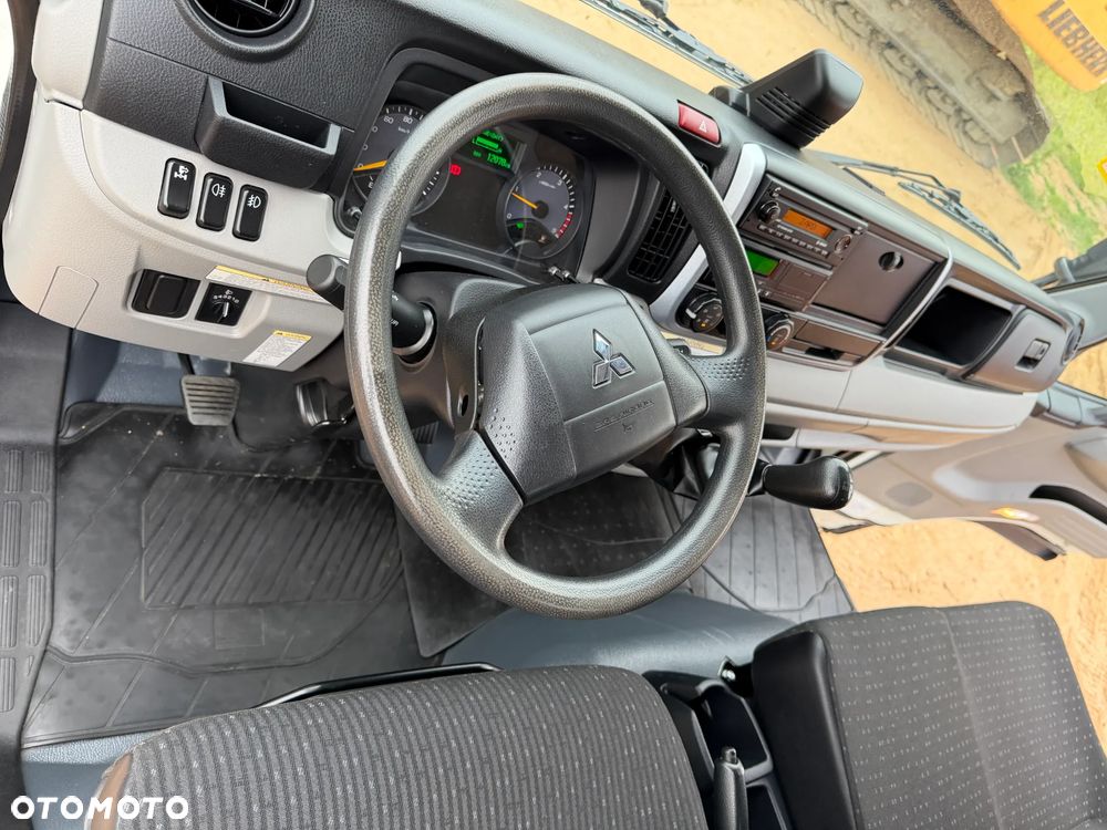 Mitsubishi FUSO CANTER 7C18 / WYWROTKA 3-STRONNA / DUŻA ŁADOWNOŚĆ 4075 KG / TYLKO 12 TYS. KM PRZEBIEGU / POLSKI SALON / 10.2023 ROK !! - 27