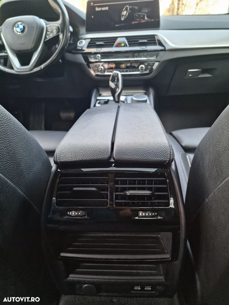 BMW Seria 5 520d xDrive AT MHEV - 23