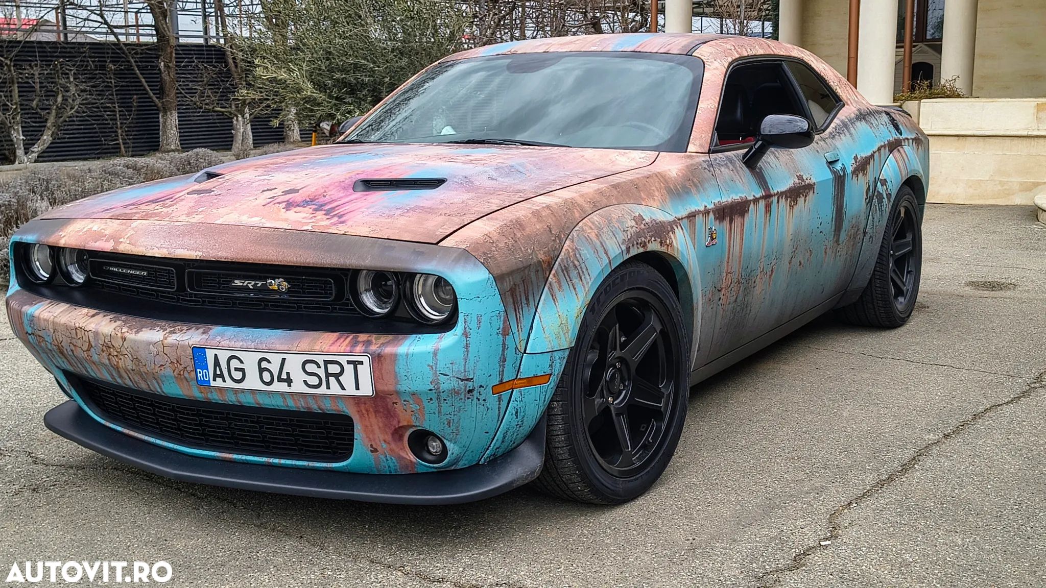Dodge Challenger - 1