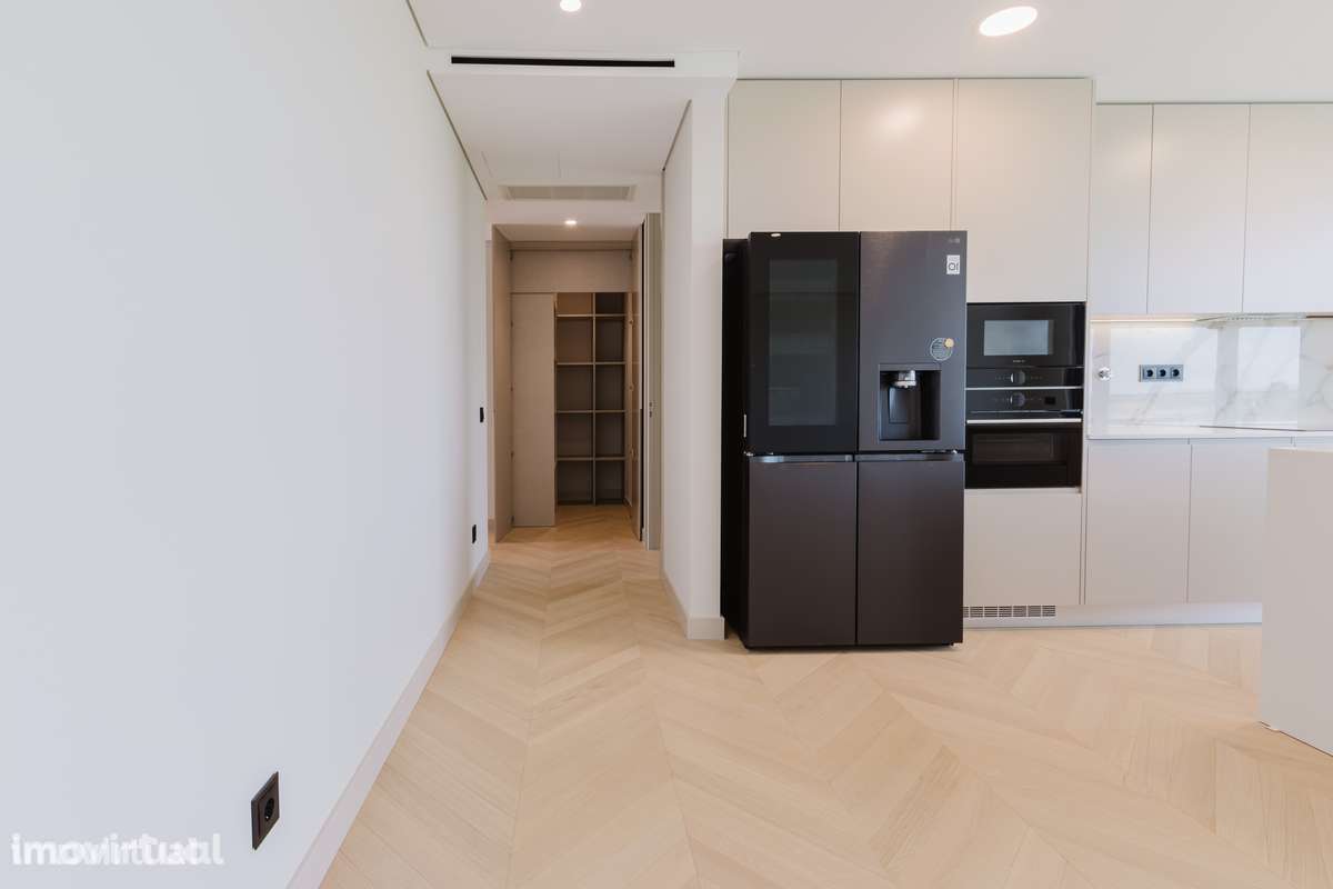 Penthouse T3 Faro, equipado e mobilado - Grande imagem: 3/33