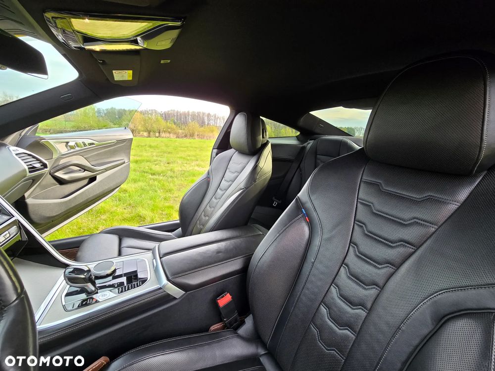 BMW Seria 8 - 37