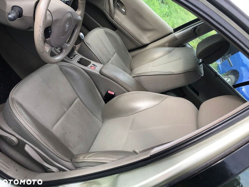RENAULT LAGUNA II 2 fotel fotele kierowcy pasażera półskóry beżowe - 1